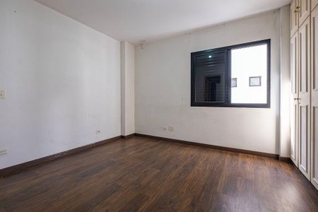 Apartamento à venda com 106m², 2 quartos e 2 vagasSuíte