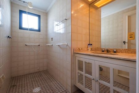 Apartamento à venda com 106m², 2 quartos e 2 vagasBanheiro