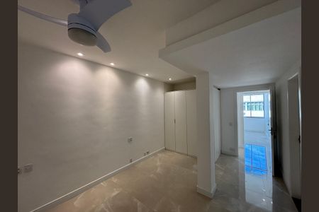 Apartamento à venda com 130m², 3 quartos e 1 vagaSuíte 2