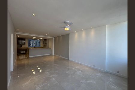 Apartamento à venda com 130m², 3 quartos e 1 vagaSala