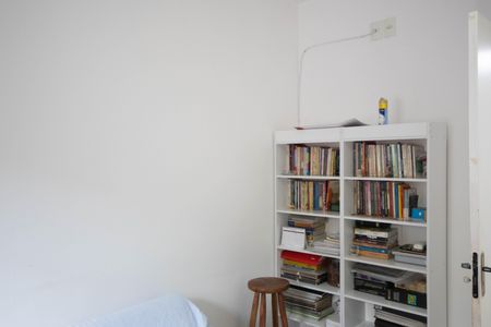 Casa à venda com 220m², 5 quartos e 6 vagasQuarto 2