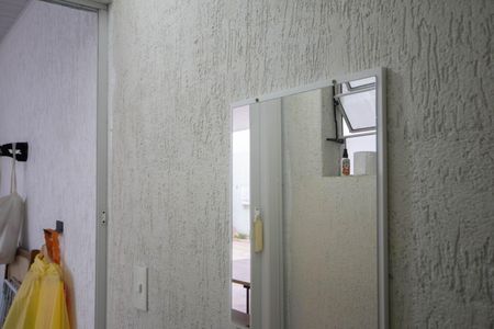 Casa à venda com 220m², 5 quartos e 6 vagasLavabo