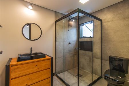 Casa de condomínio para alugar com 300m², 3 quartos e 2 vagasBanheiro Social