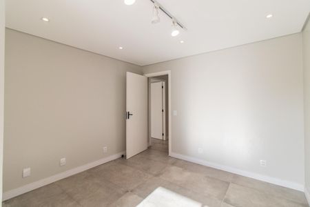 Casa de condomínio para alugar com 300m², 3 quartos e 2 vagasSuíte 2