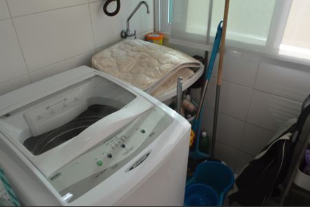 Apartamento à venda com 68m², 2 quartos e 1 vagaÁrea de Serviço