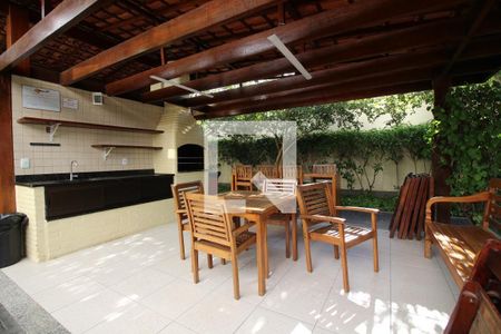 Apartamento à venda com 68m², 2 quartos e 1 vagaÁrea comum - Churrasqueira