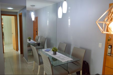 Apartamento à venda com 68m², 2 quartos e 1 vagaSala