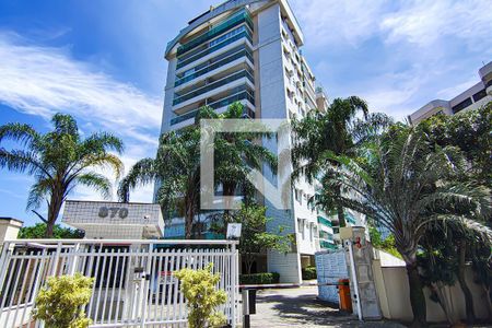 Apartamento à venda com 68m², 2 quartos e 1 vagaFachada