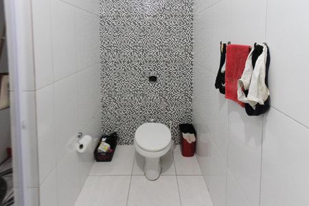 Casa à venda com 215m², 6 quartos e 1 vagaBanheiro