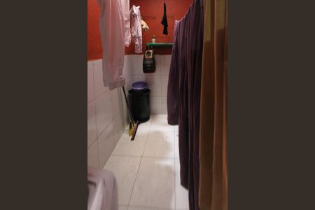 Casa à venda com 215m², 6 quartos e 1 vagaÁrea de Serviço casa 02