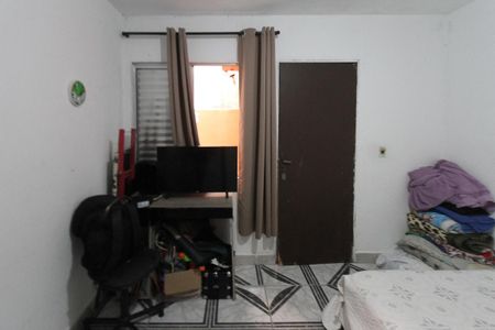 Casa à venda com 215m², 6 quartos e 1 vagaQuarto