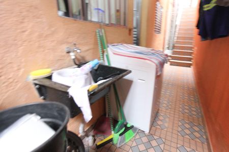 Casa à venda com 215m², 6 quartos e 1 vagaÁrea de Serviço