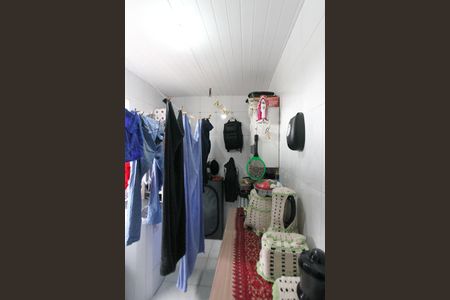 Casa à venda com 215m², 6 quartos e 1 vagaÁrea de Serviço