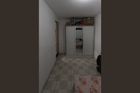 Casa à venda com 215m², 6 quartos e 1 vagaQuarto casa 03