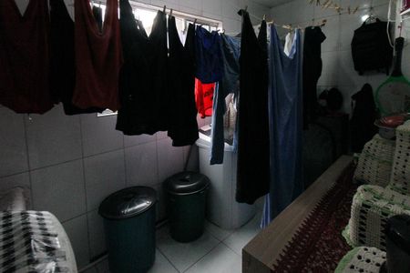 Casa à venda com 215m², 6 quartos e 1 vagaÁrea de Serviço