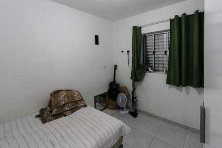 Casa à venda com 215m², 6 quartos e 1 vagaQuarto