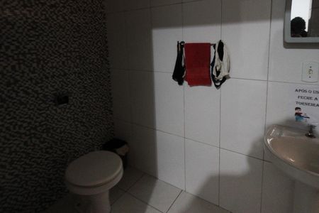 Casa à venda com 215m², 6 quartos e 1 vagaBanheiro