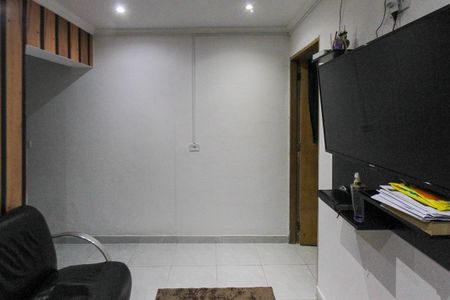 Casa à venda com 215m², 6 quartos e 1 vagaSala