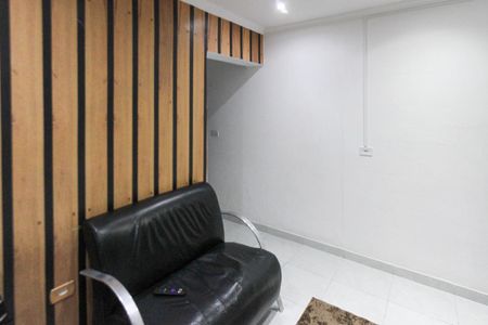 Casa à venda com 215m², 6 quartos e 1 vagaSala