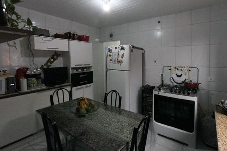 Casa à venda com 215m², 6 quartos e 1 vagaCozinha
