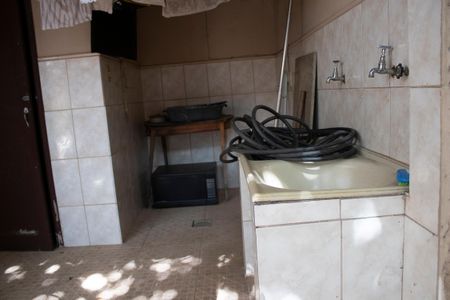 Casa à venda com 300m², 4 quartos e 1 vagaÁrea de Serviço