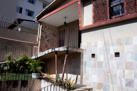 Casa à venda com 300m², 4 quartos e 1 vagaFachada