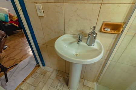 Casa à venda com 190m², 3 quartos e 2 vagasBanheiro