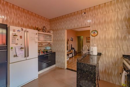 Casa à venda com 190m², 3 quartos e 2 vagasCozinha