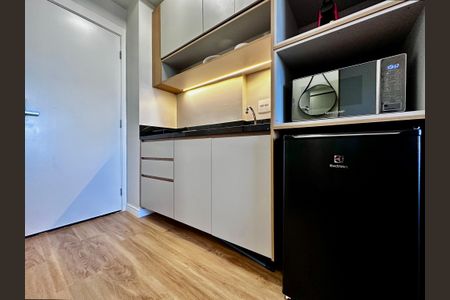 Studio para alugar com 19m², 0 quarto e sem vaga Studio para alugar com 19m², 0 quarto e sem vagaCozinha