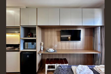 Studio para alugar com 19m², 0 quarto e sem vaga Studio para alugar com 19m², 0 quarto e sem vagaStudio