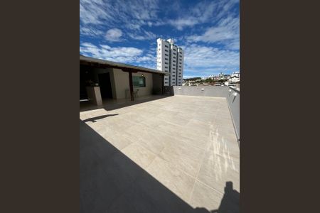 Apartamento à venda com 187m², 2 quartos e 1 vaga