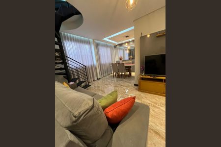 Apartamento à venda com 187m², 2 quartos e 1 vaga Apartamento à venda com 187m², 2 quartos e 1 vagaDetalhe Sala