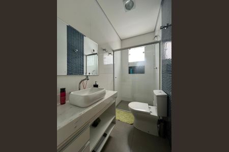 Apartamento à venda com 187m², 2 quartos e 1 vaga Apartamento à venda com 187m², 2 quartos e 1 vagaBanheiro