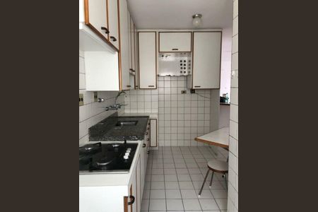 Apartamento para alugar com 76m², 2 quartos e 2 vagas