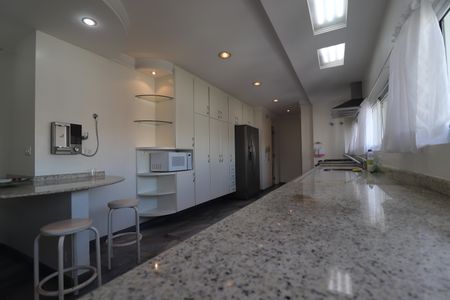 Apartamento para alugar com 296m², 3 quartos e 4 vagasCozinha