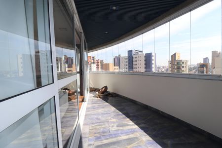 Apartamento para alugar com 296m², 3 quartos e 4 vagasVaranda Sala