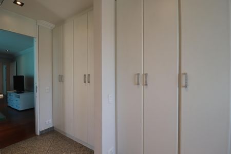 Apartamento para alugar com 296m², 3 quartos e 4 vagasQuarto 3 suíte