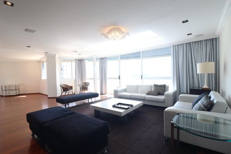 Apartamento para alugar com 296m², 3 quartos e 4 vagasSala