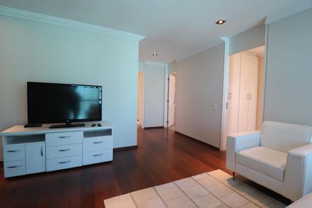 Apartamento para alugar com 296m², 3 quartos e 4 vagasSala de TV