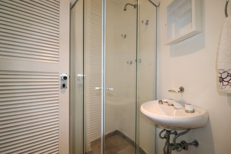 Apartamento para alugar com 296m², 3 quartos e 4 vagasBanheiro Quarto serviço