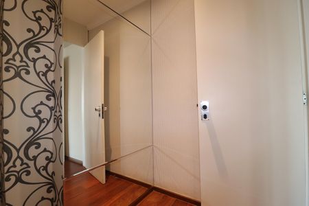 Apartamento para alugar com 296m², 3 quartos e 4 vagasLavabo