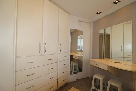 Apartamento para alugar com 296m², 3 quartos e 4 vagasCloset Quarto 1 suíte