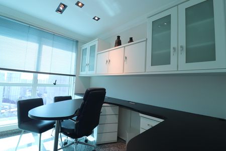 Apartamento para alugar com 296m², 3 quartos e 4 vagasEscritório