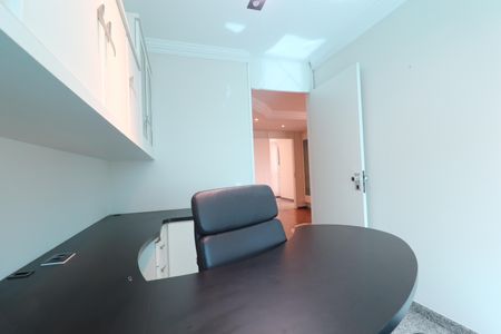 Apartamento para alugar com 296m², 3 quartos e 4 vagasEscritório