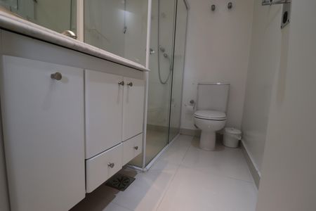 Apartamento para alugar com 296m², 3 quartos e 4 vagasBanheiro Quarto 2 suíte