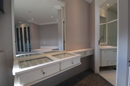 Apartamento para alugar com 296m², 3 quartos e 4 vagasQuarto 2 suíte