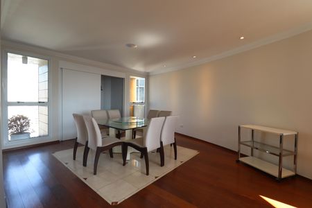 Apartamento para alugar com 296m², 3 quartos e 4 vagasSala de Jantar