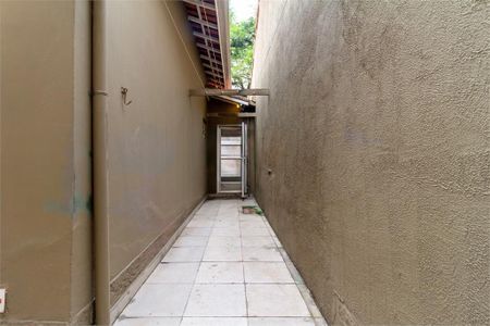 Casa de condomínio à venda com 180m², 5 quartos e 2 vagas