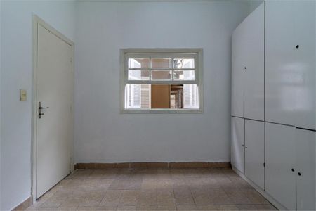 Casa de condomínio à venda com 180m², 5 quartos e 2 vagas