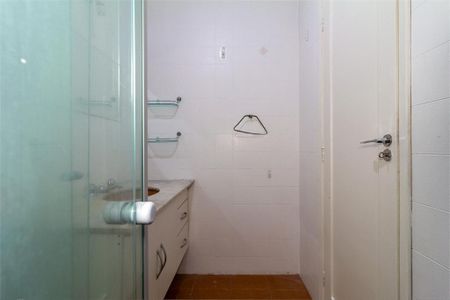 Casa de condomínio à venda com 180m², 5 quartos e 2 vagas